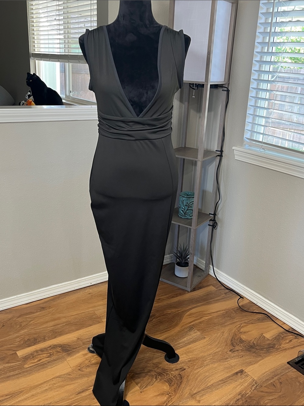 SEXY PLUNGING NECKLINE MAXI DRESS